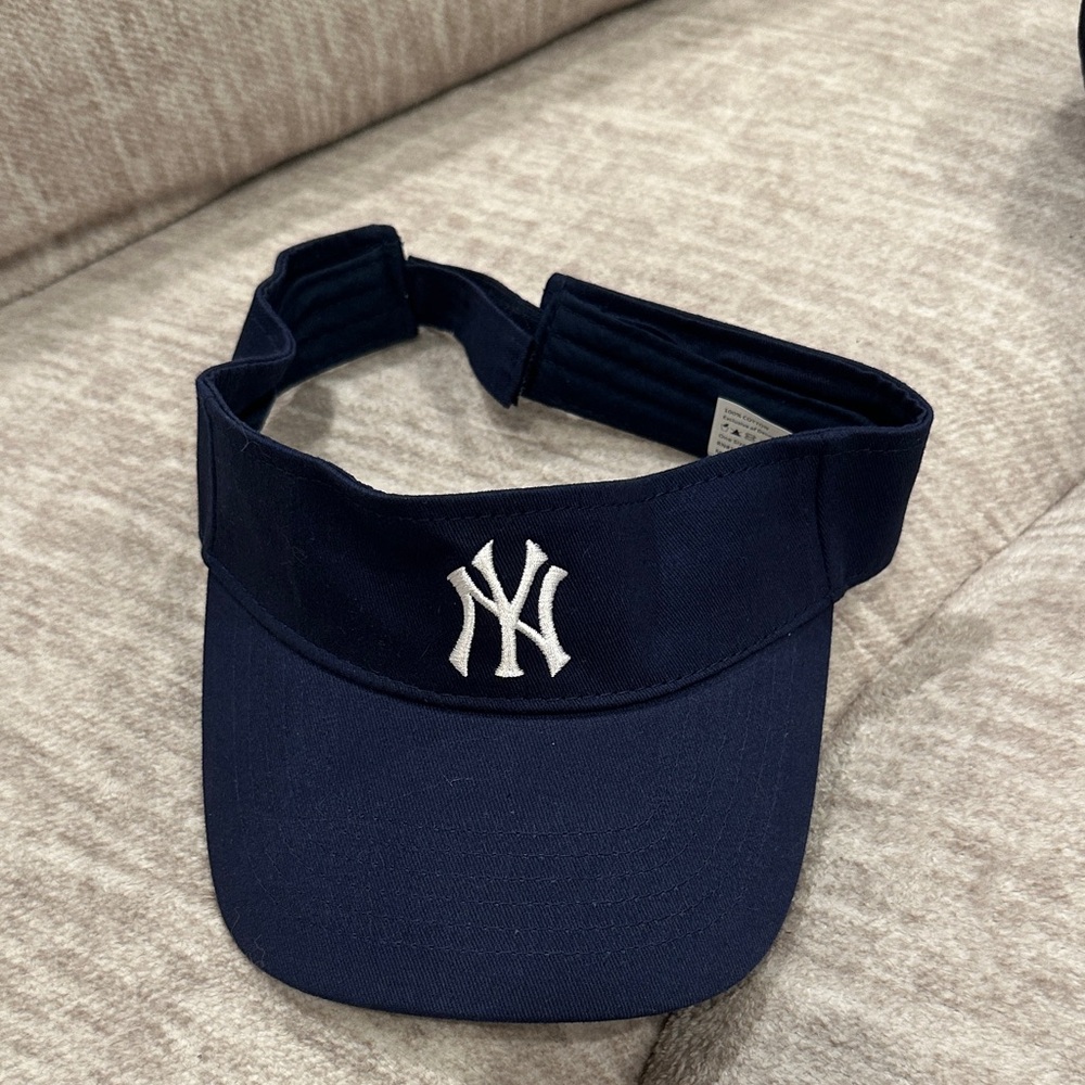 Navy Blue NY Yankee Visor